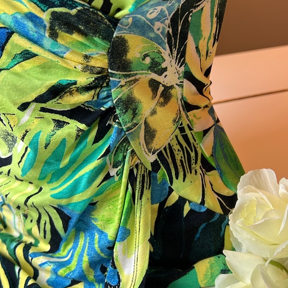 🌴CACHE FLORAL TROPICAL V NECK RUCHED SIDE TOP SIZE SMALL🌺🌴 - Picture 8 of 13